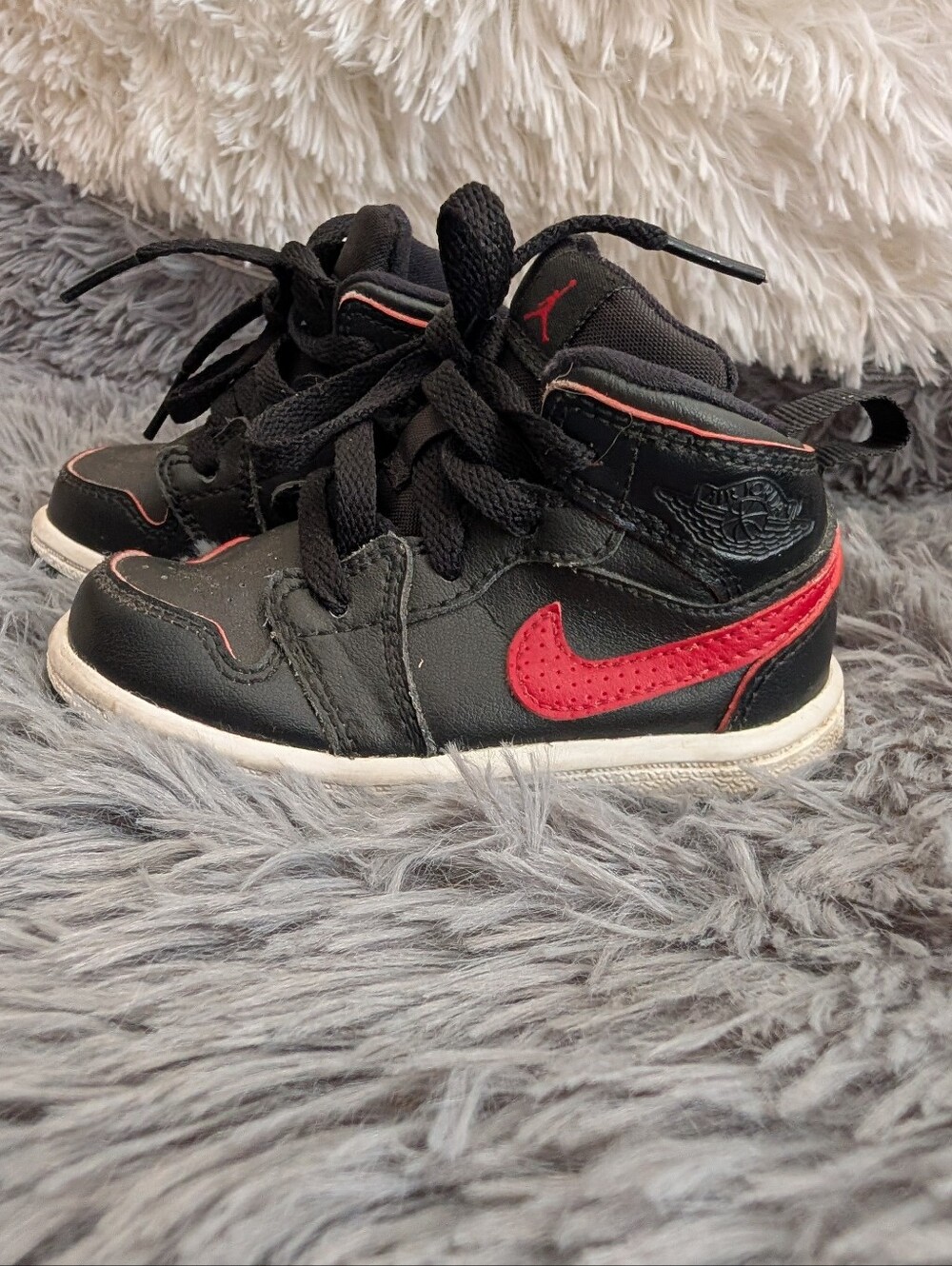 Nike Kids Black and Red High-Top Sneakers
